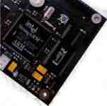 Deska plo�n�ch spoj� se �pi�kov�m RISC procesorem Intel